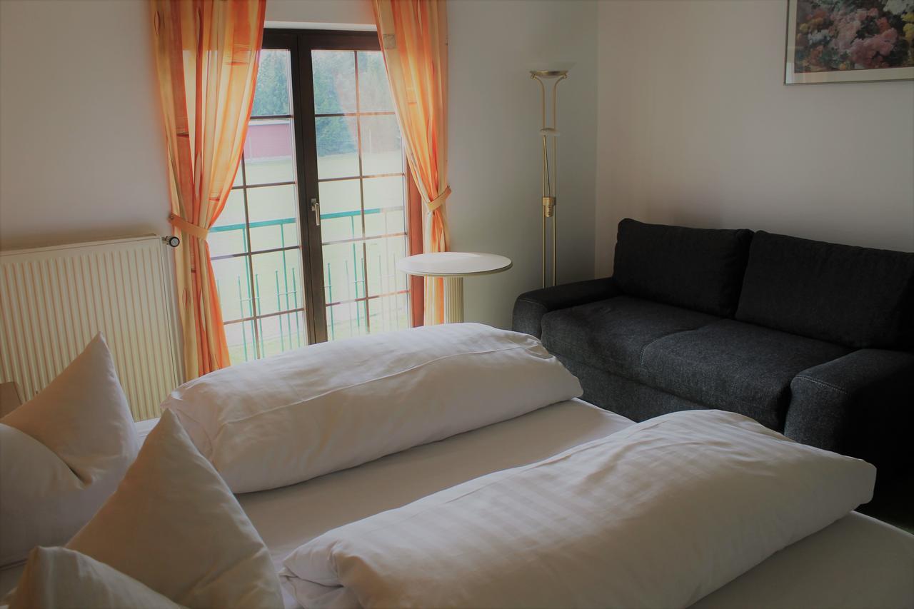 Hotel Schwartze 3*